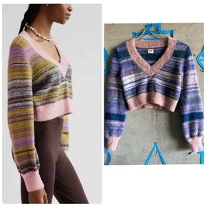 NWOT Aritzia Sunday Best Kitten V Neck Cropped Stripe Sweater